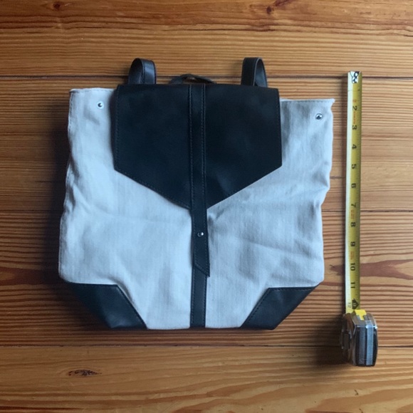 Deux Lux backpack - Picture 2 of 5